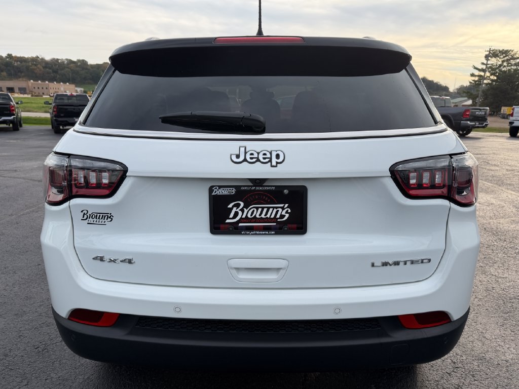Used 2025 Jeep Compass Limited AWD/4WD image 6