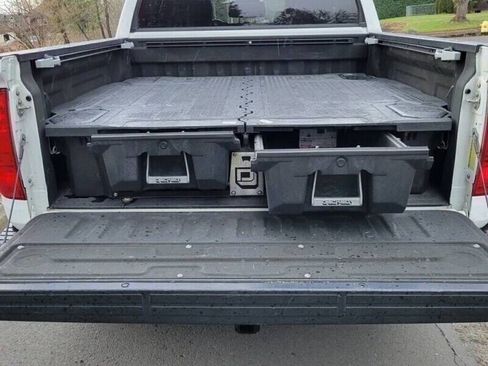 Used 2018 Toyota Tundra Limited AWD/4WD image 13