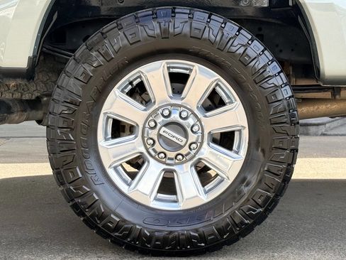 Used 2019 Ford F250 Platinum w/ Platinum Ultimate Package image 13