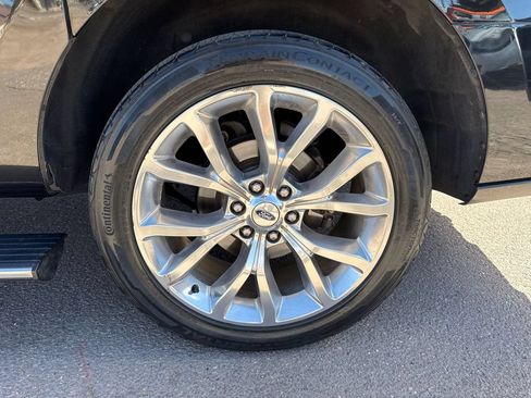 Used 2018 Ford Expedition Max Platinum AWD/4WD image 53