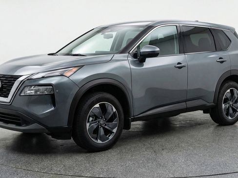 Used 2025 Nissan Rogue SV AWD/4WD image 3