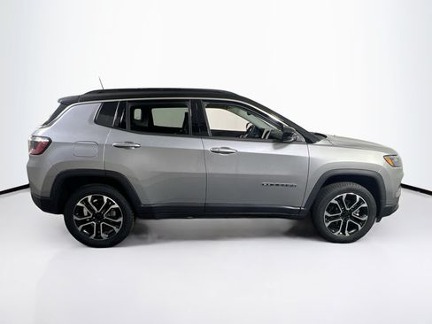 Used 2022 Jeep Compass Limited w/ Sun and Sound Group AWD/4WD image 4