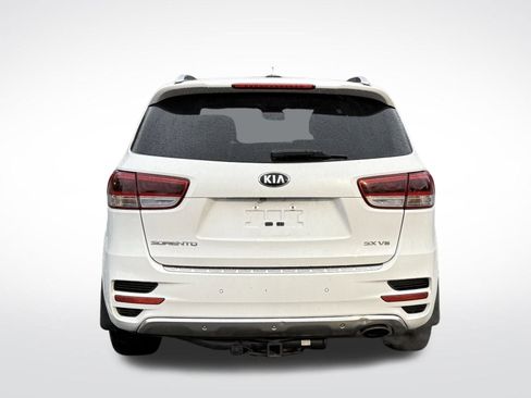 Used 2018 Kia Sorento SX image 10