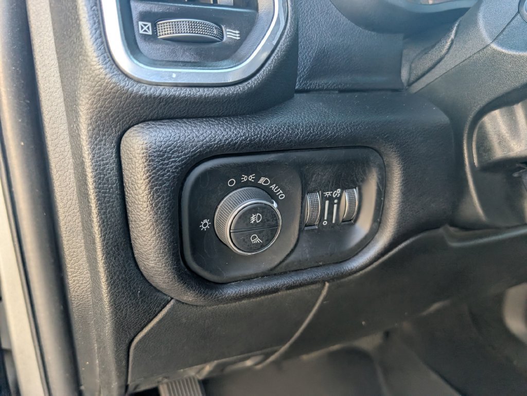 Used 2021 RAM 2500 Laramie w/ Night Edition AWD/4WD image 16