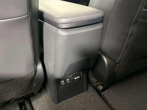 Certified 2023 Toyota Prius Prime FWD image 35
