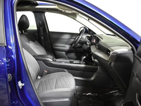 Used 2025 Nissan Kicks SV w/ SV Premium Package AWD/4WD image 31