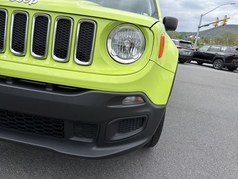 Used 2018 Jeep Renegade Sport w/ Power & Air Group AWD/4WD image 10
