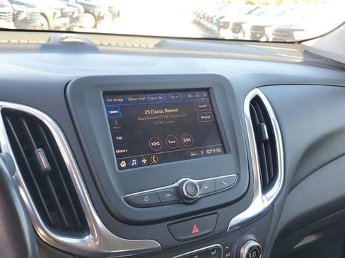 Used 2020 Chevrolet Equinox LT w/ Midnight Edition image 25