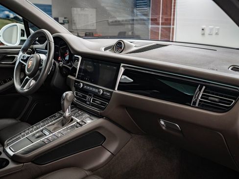 Used 2019 Porsche Macan S image 26