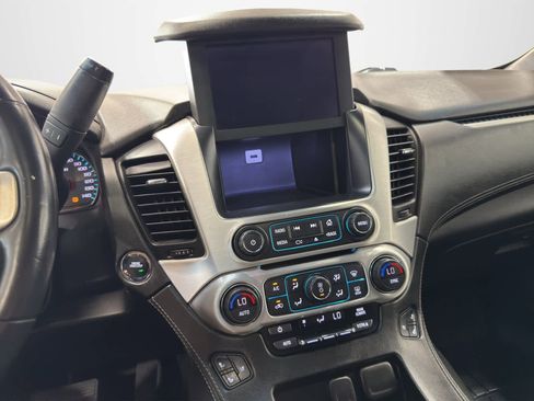 Used 2018 GMC Yukon SLT image 23