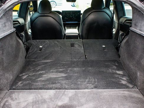 Used 2021 Tesla Model S Plaid image 44