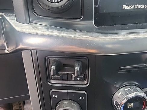 Used 2021 Ford F150 Lariat w/ Equipment Group 502A High image 16