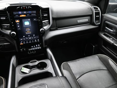 Used 2022 RAM 2500 Laramie w/ Night Edition image 26