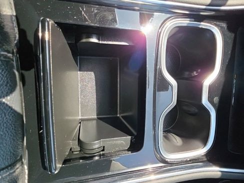 Used 2024 Chevrolet Traverse LT w/ Enhanced Driving Package image 22