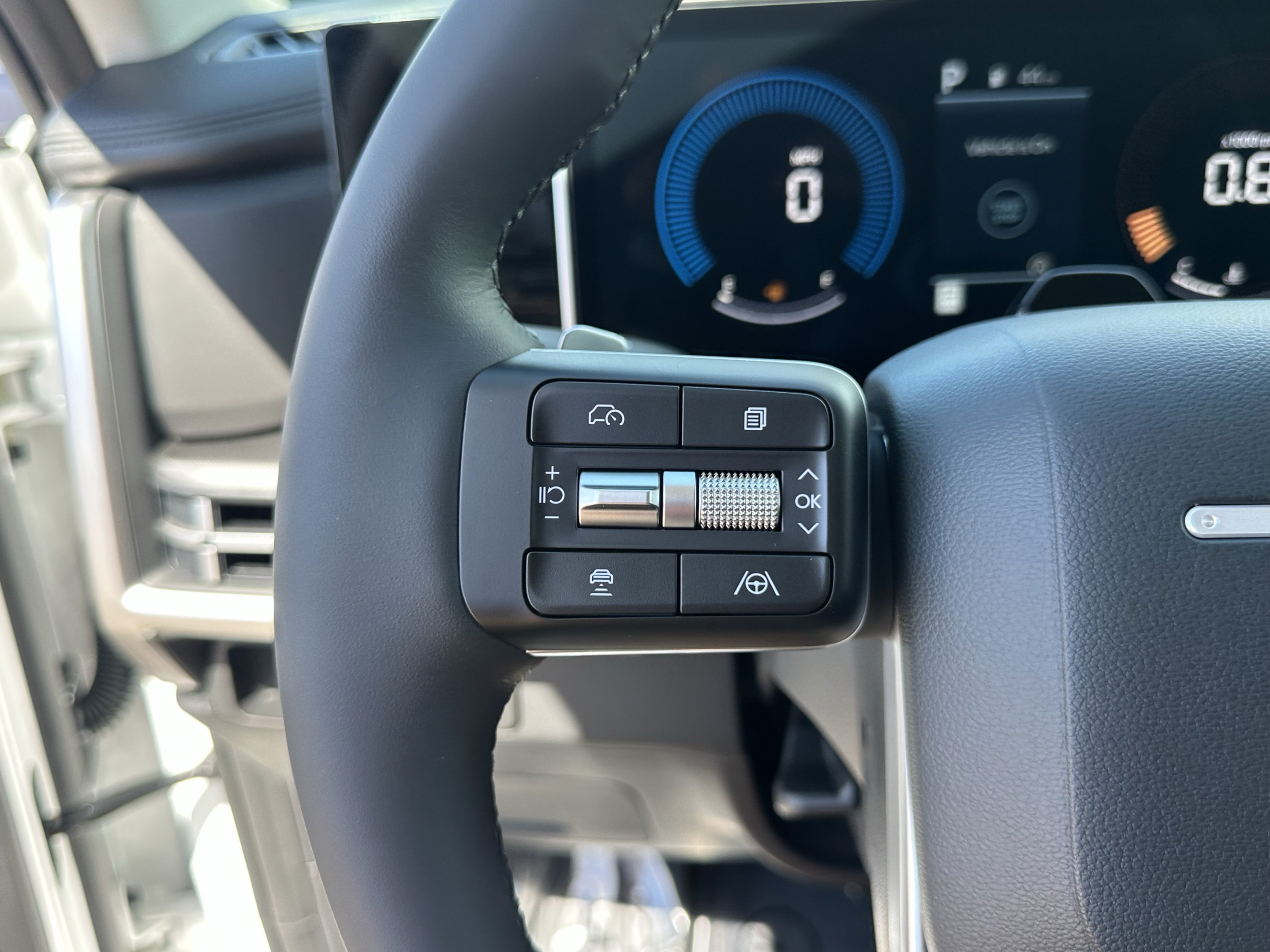 New 2027 Hyundai Santa Fe SEL FWD image 32