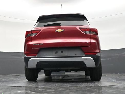 Used 2021 Chevrolet TrailBlazer LT w/ Convenience Package FWD image 22