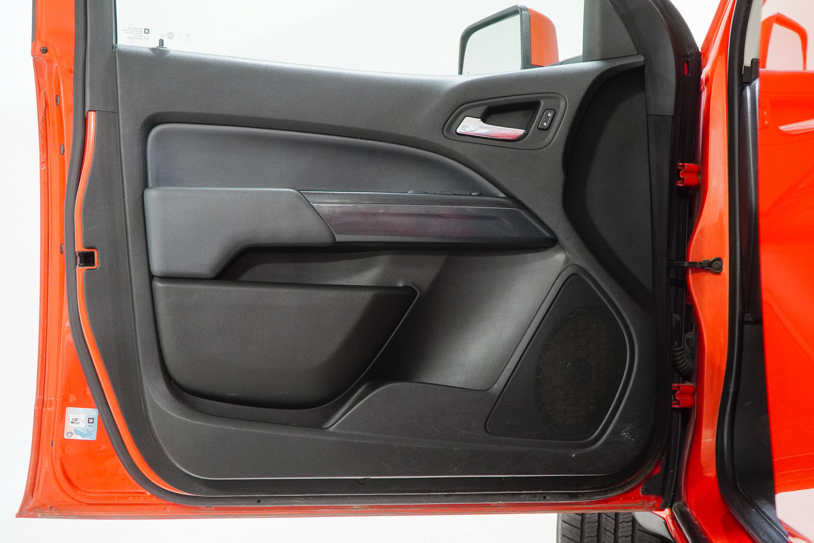 Used 2016 Chevrolet Colorado Z71 AWD/4WD image 18