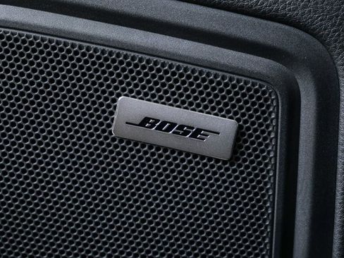 New 2026 Porsche Macan image 7