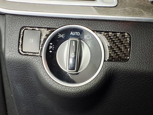 Used 2014 Mercedes-Benz E 350 Sedan image 15