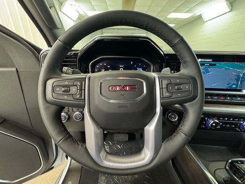 New 2026 GMC Sierra 1500 SLT w/ SLT Premium Package image 33