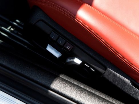 Used 2016 BMW M4 Convertible image 43