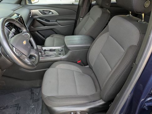 Certified 2023 Chevrolet Traverse LT FWD image 21