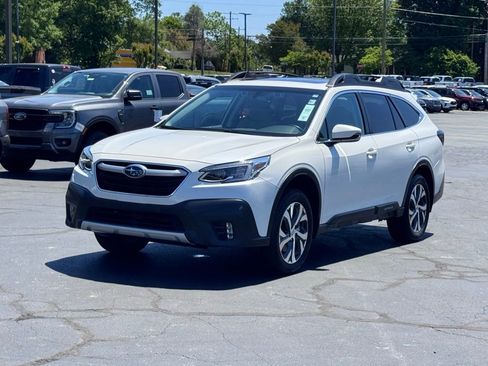 Used 2022 Subaru Outback Limited w/ Popular Package #2 AWD/4WD image 2