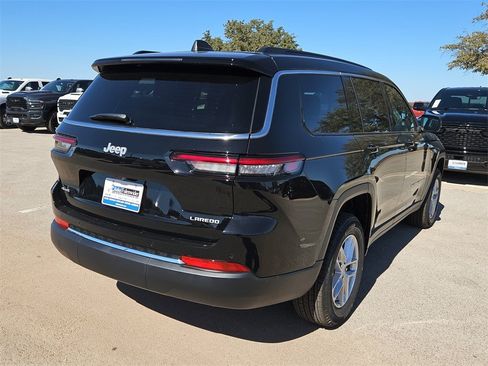 New 2025 Jeep Grand Cherokee L Laredo w/ Luxury Tech Group I image 6