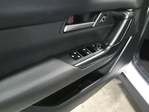 Used 2025 MAZDA CX-50 AWD 2.5 S w/ Premium Package image 17