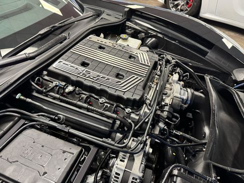 Used 2019 Chevrolet Corvette Z06 RWD image 24
