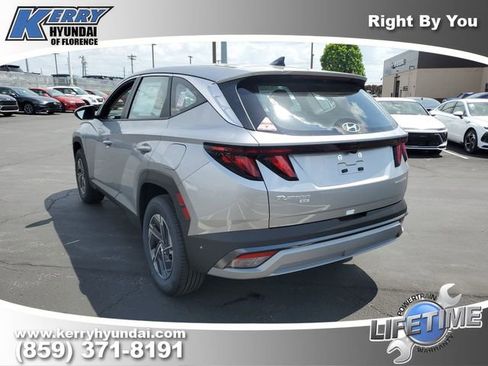 New 2026 Hyundai Tucson Blue SE AWD/4WD image 3