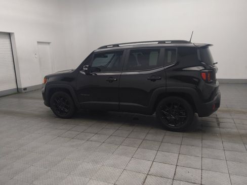 Used 2020 Jeep Renegade Altitude FWD image 3