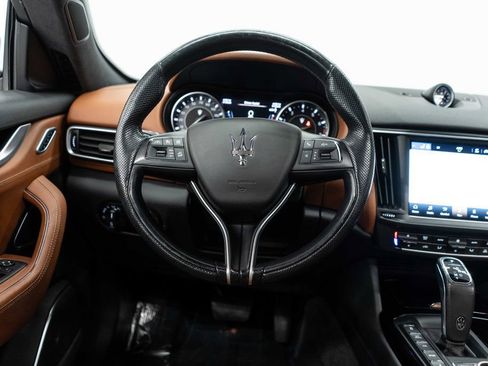 Used 2022 Maserati Levante GT image 15