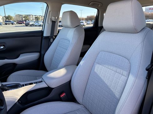 Certified 2026 Honda HR-V LX image 17