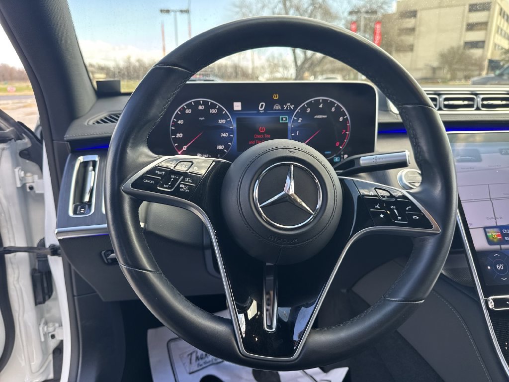 Used 2023 Mercedes-Benz S 500 4MATIC w/ AMG Line image 16