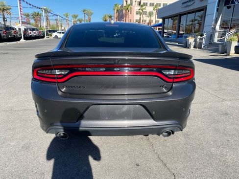 Used 2022 Dodge Charger R/T w/ Plus Group RWD image 7