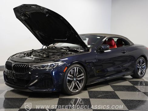 Used 2022 BMW M850i xDrive xDrive Convertible image 31