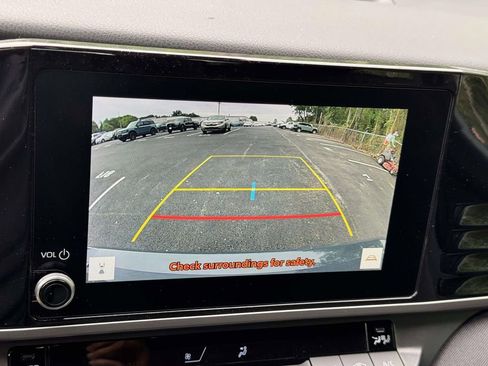 Used 2025 Toyota Camry LE FWD image 4