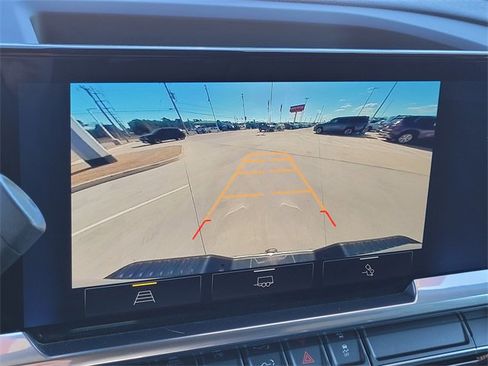 Used 2024 Chevrolet Silverado 2500 LTZ image 16