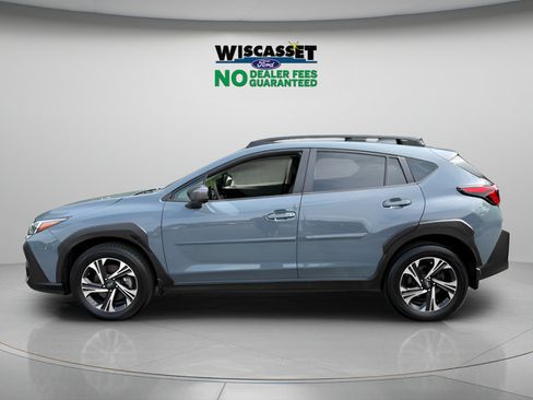 Used 2024 Subaru Crosstrek 2.0i Premium AWD/4WD image 2