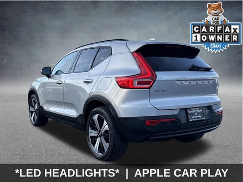 Used 2023 Volvo XC40 Recharge Plus image 6
