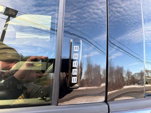 Used 2022 Ford F250 Lariat w/ Tremor Off-Road Package image 13