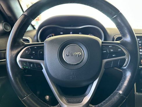Used 2021 Jeep Grand Cherokee Limited AWD/4WD image 23