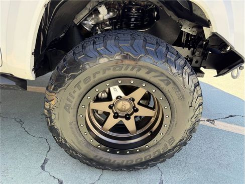 Used 2022 Toyota Tacoma TRD Sport w/ Technology Package AWD/4WD image 25