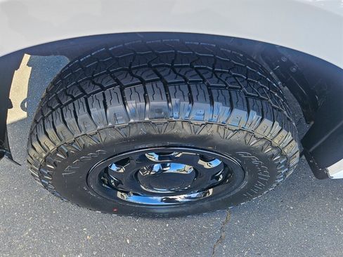 Used 2017 Ford F150 XL w/ XL Power Equipment Group AWD/4WD image 20