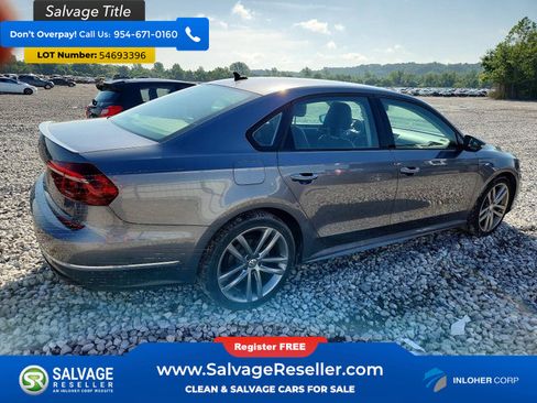 Used 2018 Volkswagen Passat 2.0T FWD image 4