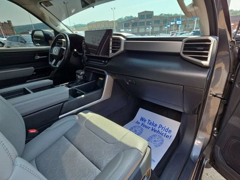 Used 2024 Toyota Tundra Limited AWD/4WD image 14