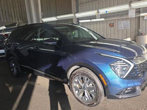 Used 2025 Kia Sportage SX Prestige image 2