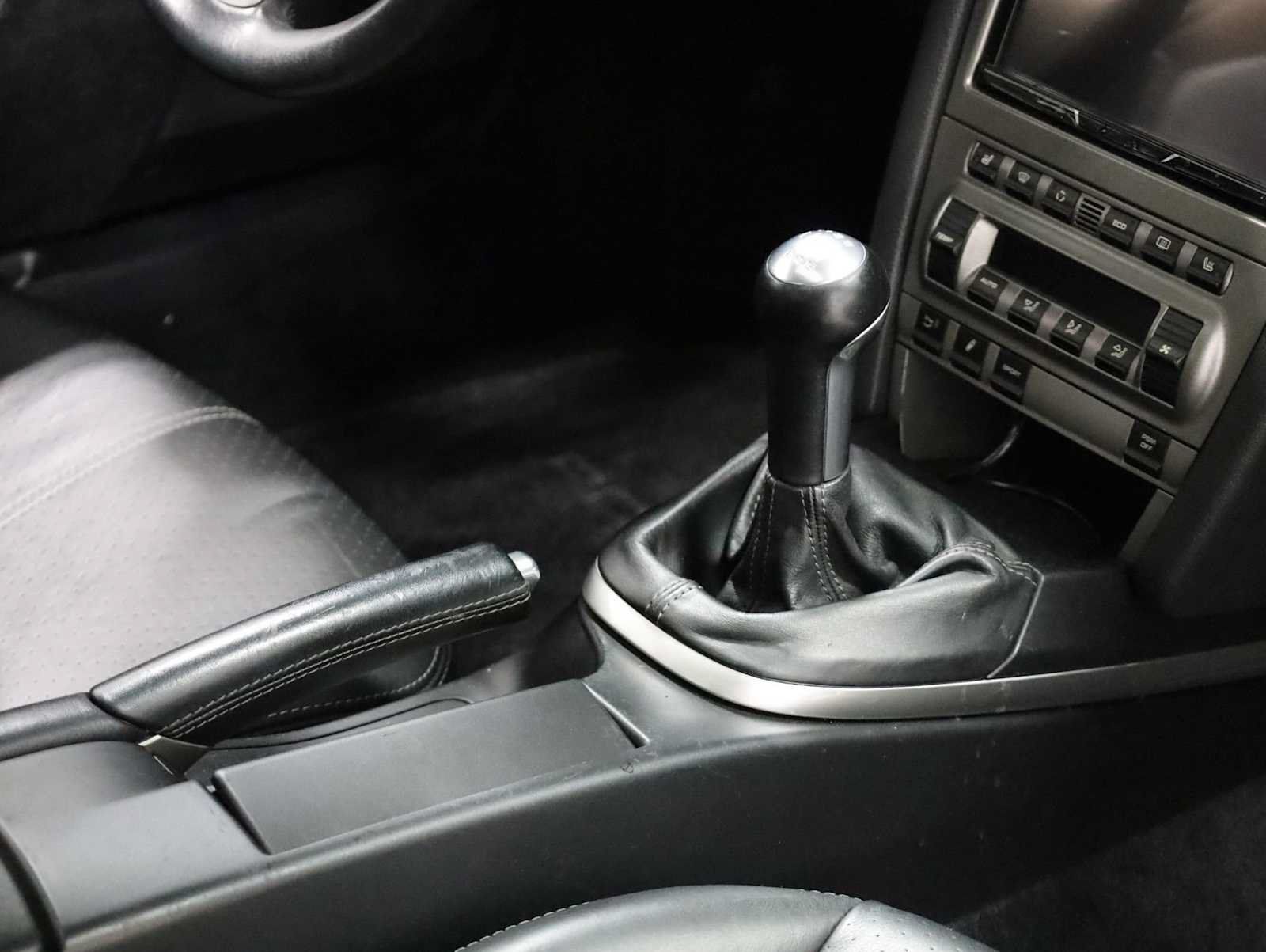 Used 2005 Porsche 911 Carrera S RWD image 21