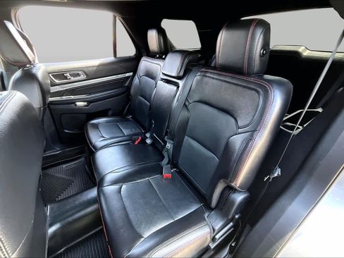 Used 2018 Ford Explorer Sport AWD/4WD image 21